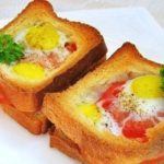 Горячие бутерброды с помидорами, окороком и яйцами рецепт