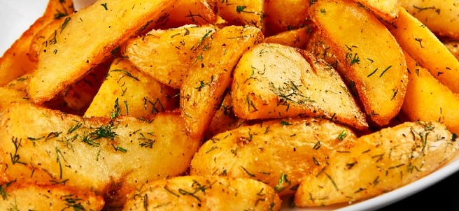 Как вкусно запечь картофель в духовке