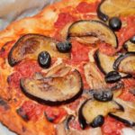 Грибная пицца с баклажанами и сыром рецепт приготовления