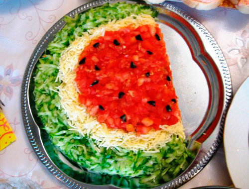 Салат Арбуз с сыром и помидорами рецепт приготовления