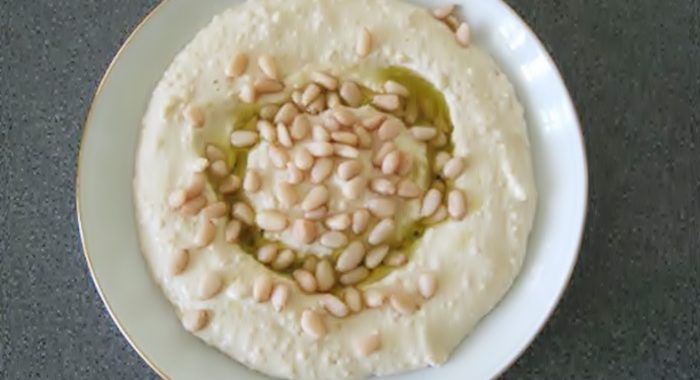 Хумус из фасоли с кедровыми орехами рецепт