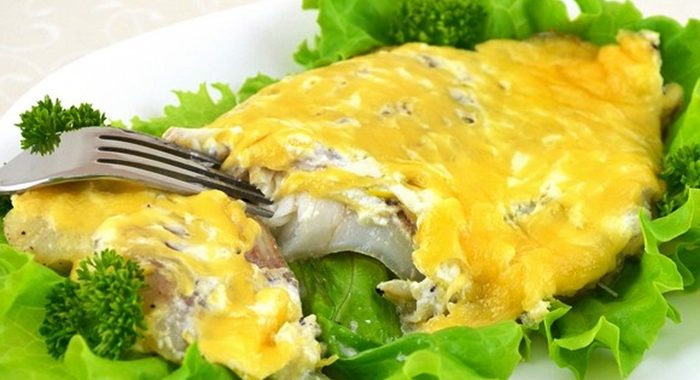Стейк запеченный с сыром и сметаной — рецепт