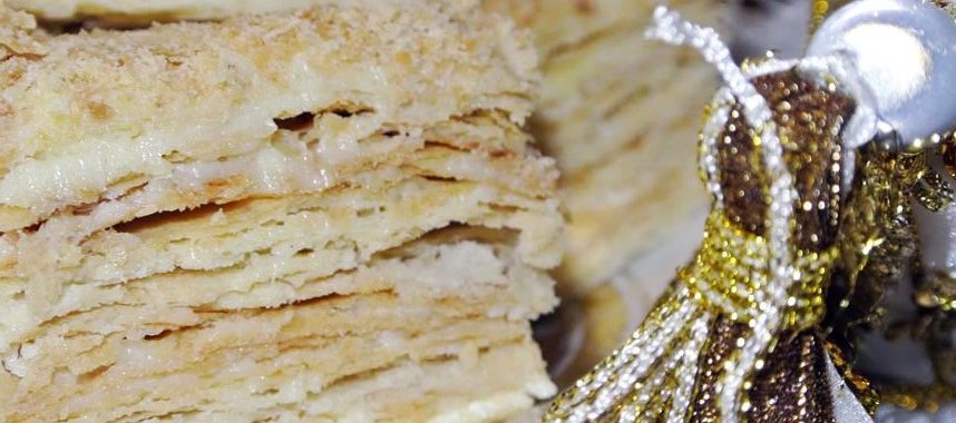 Торт Наполеон со сгущенкой – пошаговый рецепт с фото