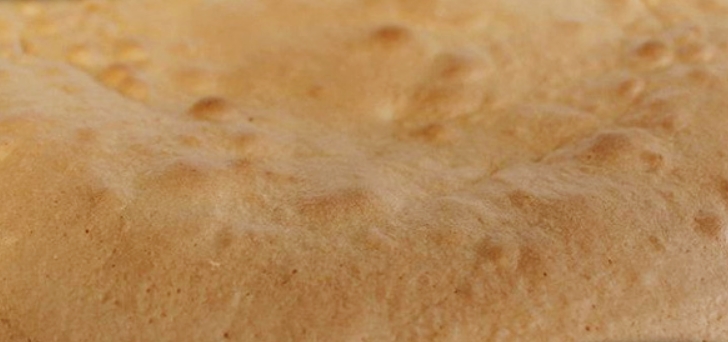 Бисквитный торт с малиной - пошаговый рецепт с фото 6